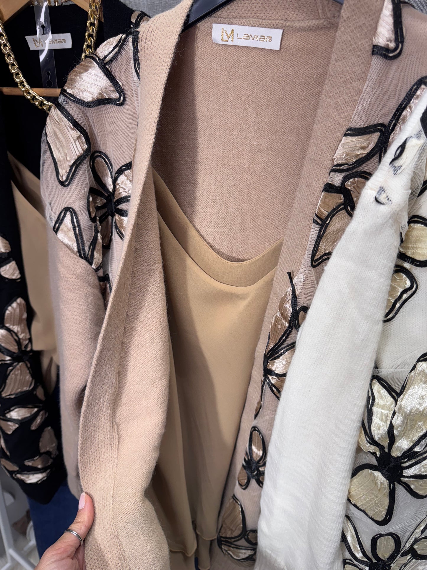 Cardigan Flower