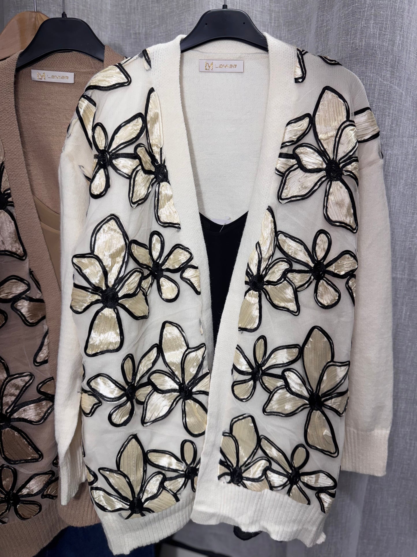 Cardigan Flower