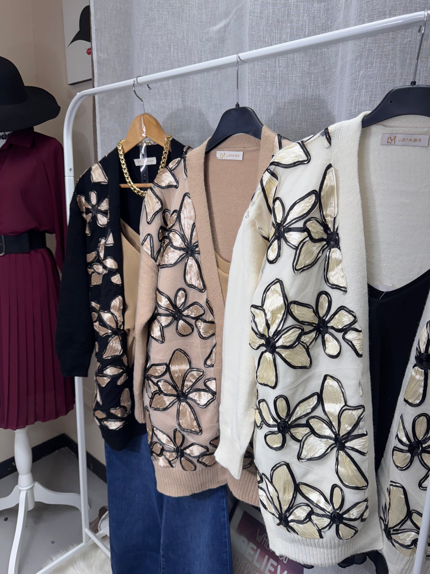 Cardigan Flower