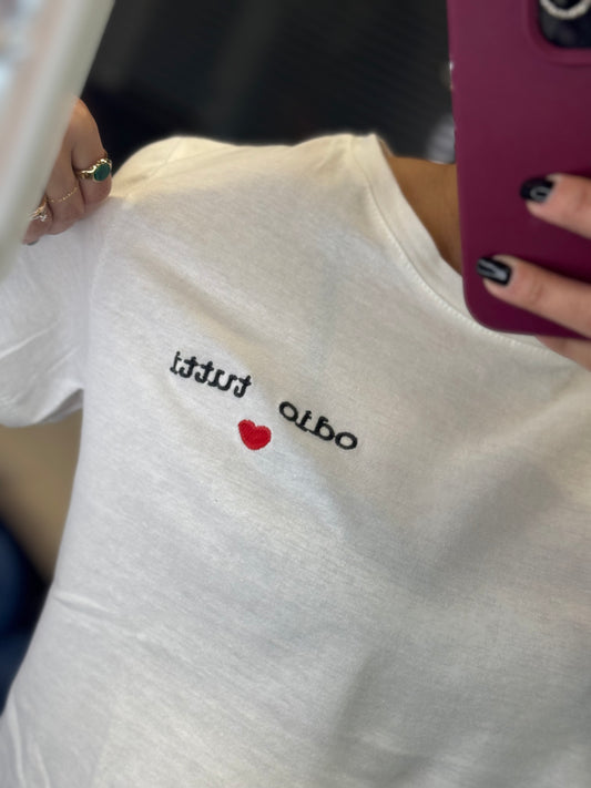 T-shirt basica bianca con scritta