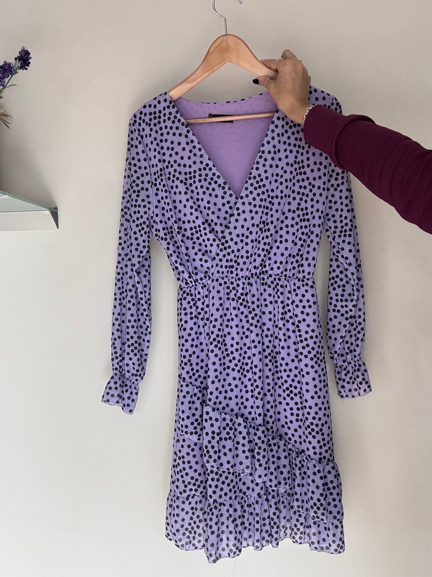 Abito pois Viola
