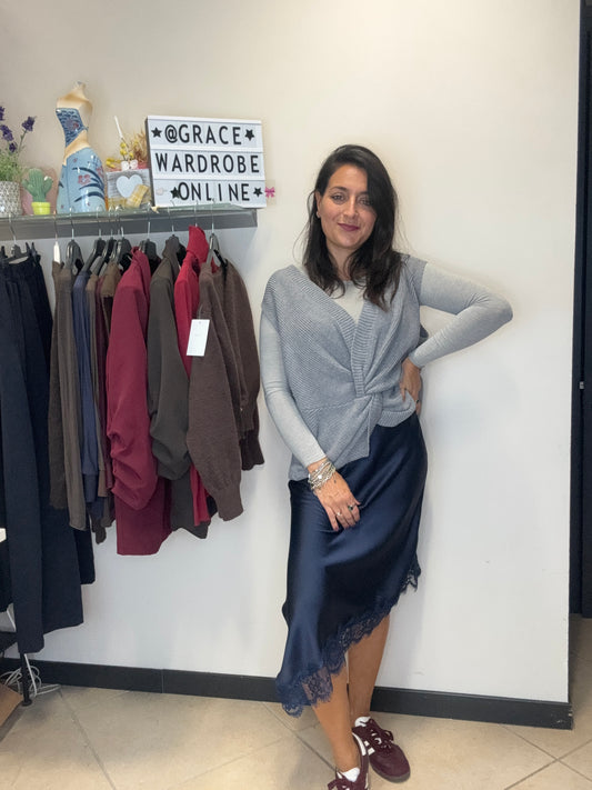 Gonna in pizzo asimmetrica